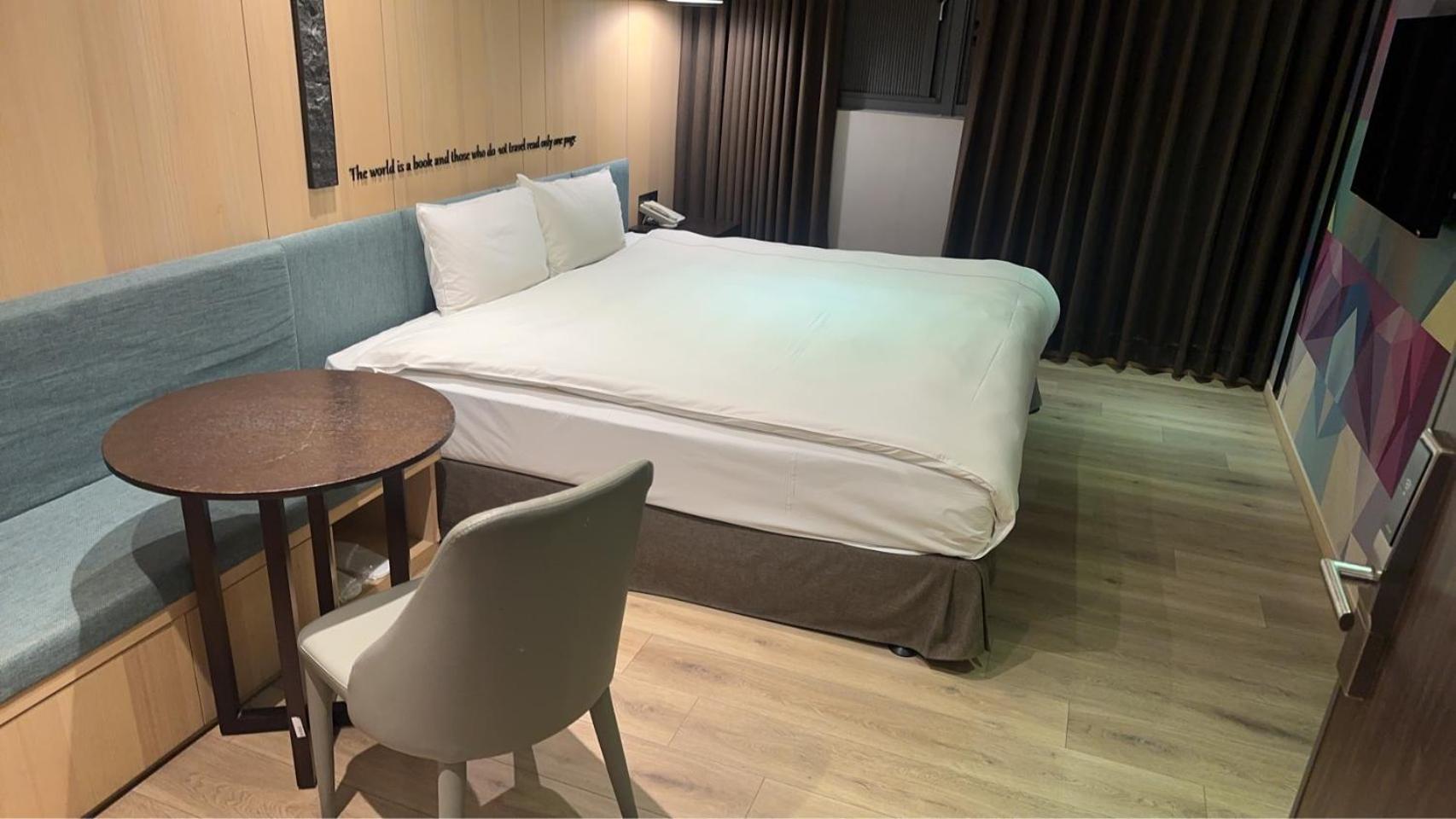 雀客旅馆台中文心中清酒店 外观 照片